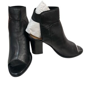 Diba True Inner Peace Leather Heeled Sandals Size 9.5